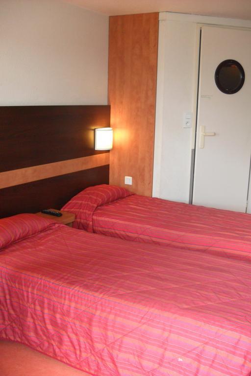 Premiere Classe Saint Ouen L'Aumone Room photo